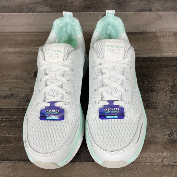 NEW Skechers Relaxed Fit D'Lux Walker Infinite Motion Sneakers - Picture 3 of 8